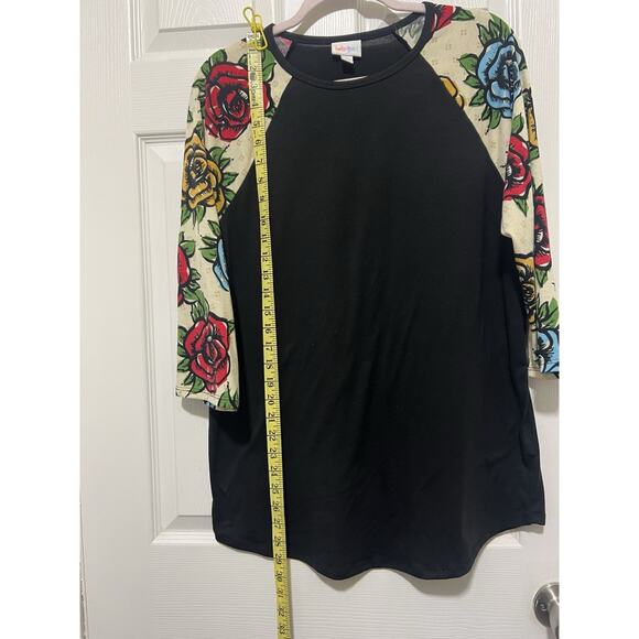 Lularoe Women's Randy Shirt Size XL Black Shirt With Multicolored Rose Sleeves - Picture 3 of 9